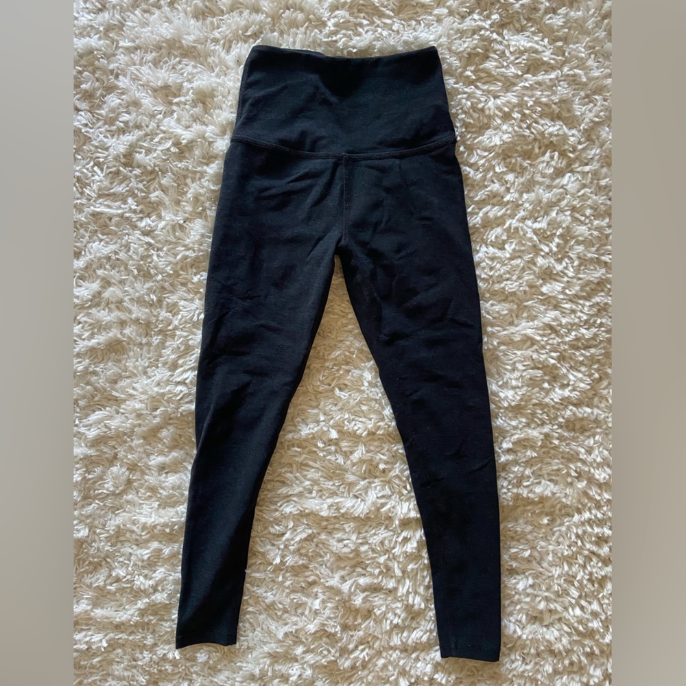Alo Yoga dark heather grey leggings